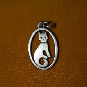 Vintage James Avery oval kitty charm